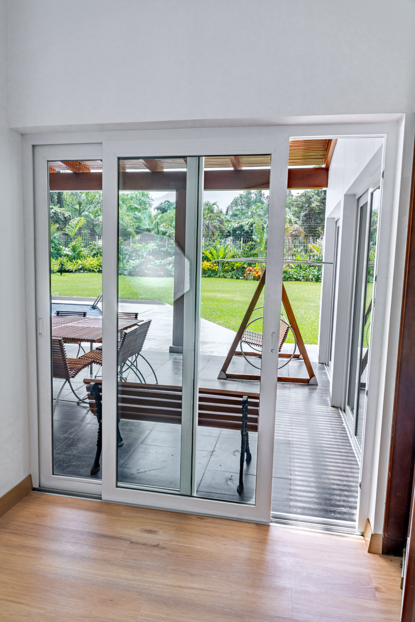 Puertas Corredizas en PVC - Instalada en 2025 - La Planicie